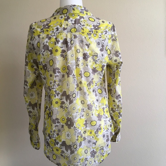 Lightweight Yellow & White Floral Print Top - Picture 3 of 4